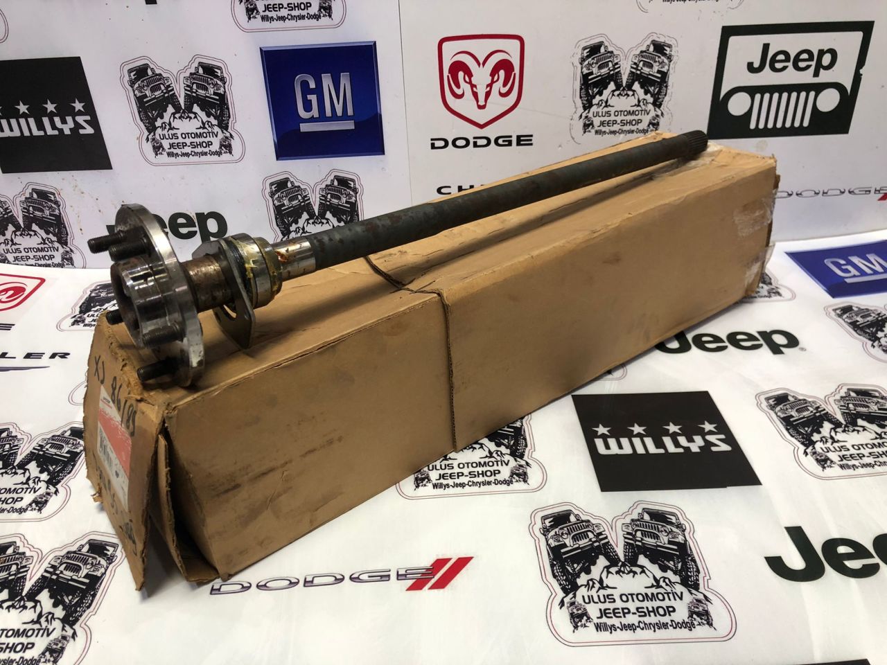 JEEP CHEROKEE XJ ARKA SAĞ AKS DANA 35   1986/1989 72912-1X