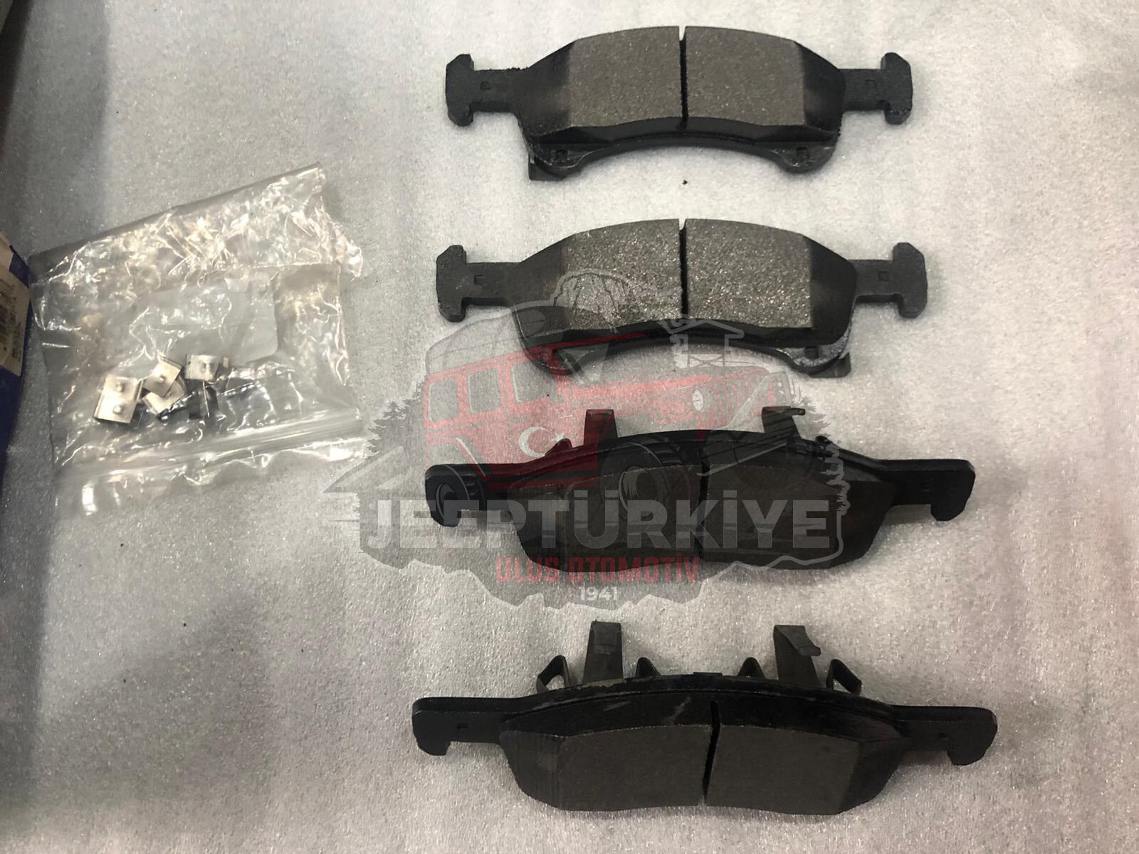 FORD EXPEDİTİON 2003/2006 - LİNCOLN NAVİGATOR 2003/2006 ÖN BALATA ZX934