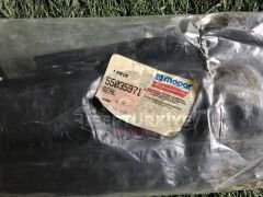 GRAND CHEROKEE BONNET WICK 1993/1998 MOPAR 55035971 (BONNET FRONT)